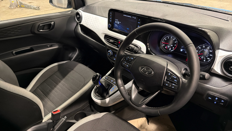 Hyundai i10 1.2 MPi Premium 5dr Auto Petrol Hatchback